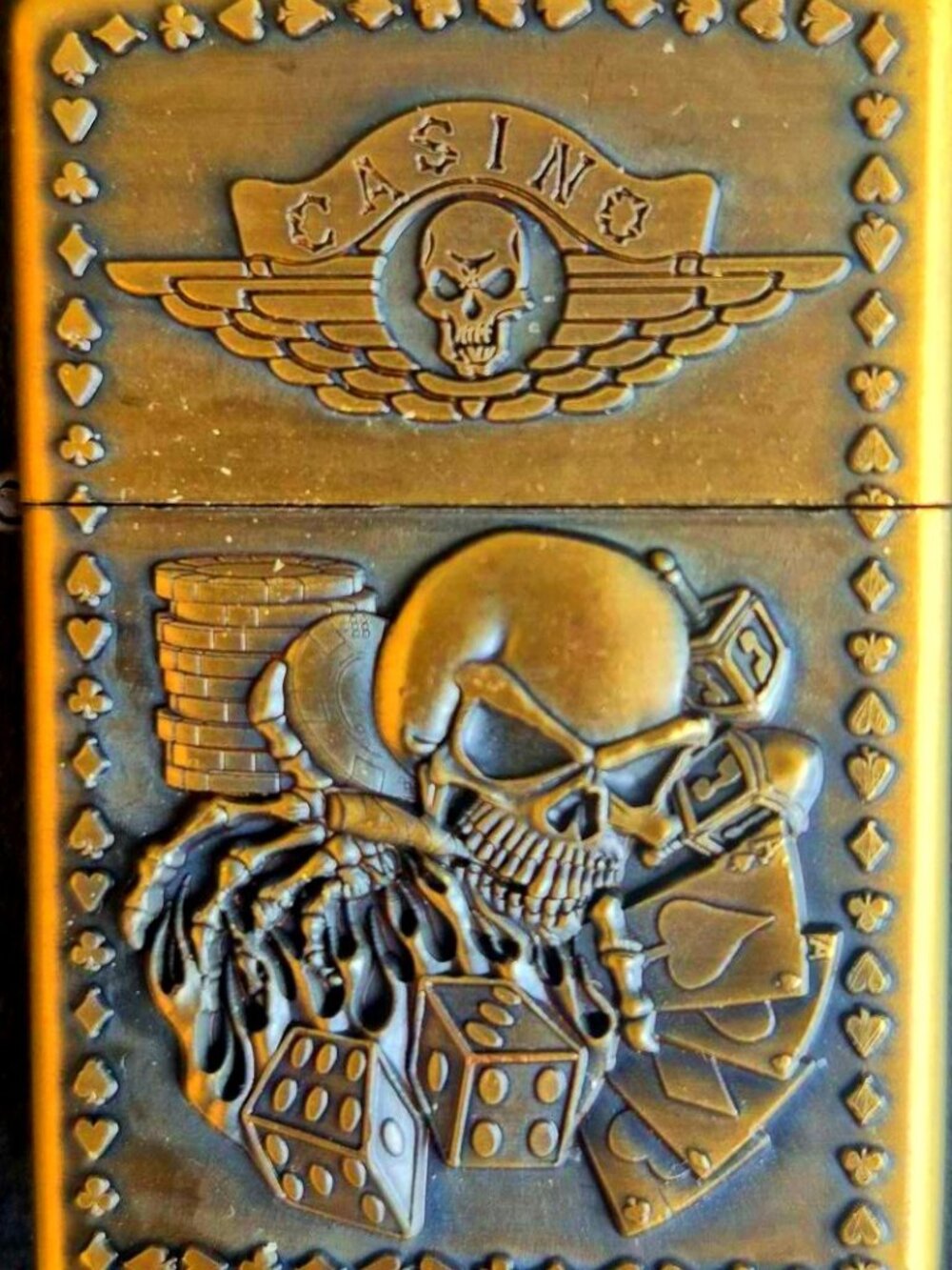 Brass casino Skull Gambling Highly Detailed Deep Carved Lighter